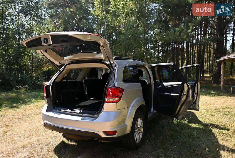Внедорожник / Кроссовер Dodge Journey 2012 в Любешове