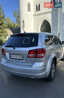 Внедорожник / Кроссовер Dodge Journey 2011 в 