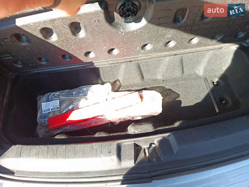 Позашляховик / Кросовер Dodge Journey 2019 в Києві фото 25 Позашляховик / Кросовер Dodge Journey 2019 в Києві