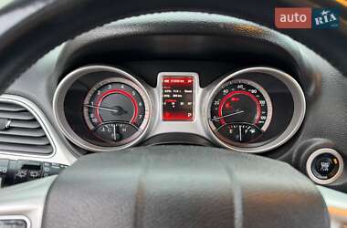 Внедорожник / Кроссовер Dodge Journey 2014 в 