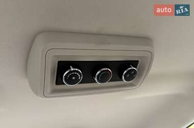 Внедорожник / Кроссовер Dodge Journey 2014 в 