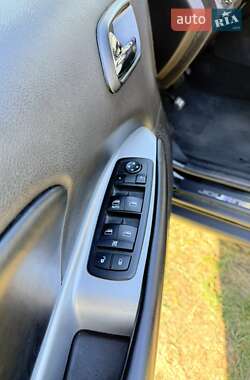 Внедорожник / Кроссовер Dodge Journey 2012 в 