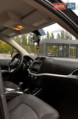 Внедорожник / Кроссовер Dodge Journey 2012 в 