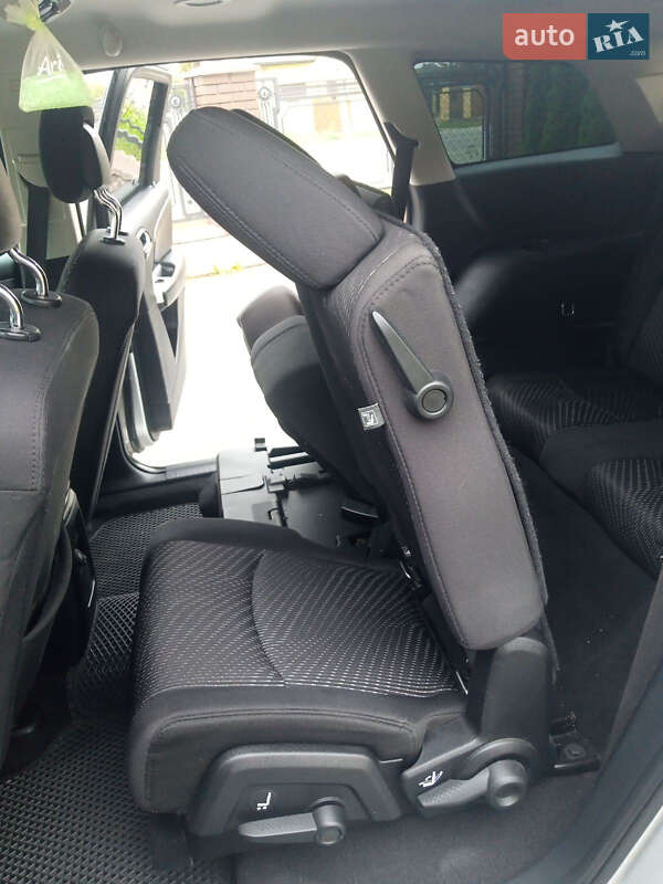 Позашляховик / Кросовер Dodge Journey 2014 в Самборі фото 23 Позашляховик / Кросовер Dodge Journey 2014 в Самборі