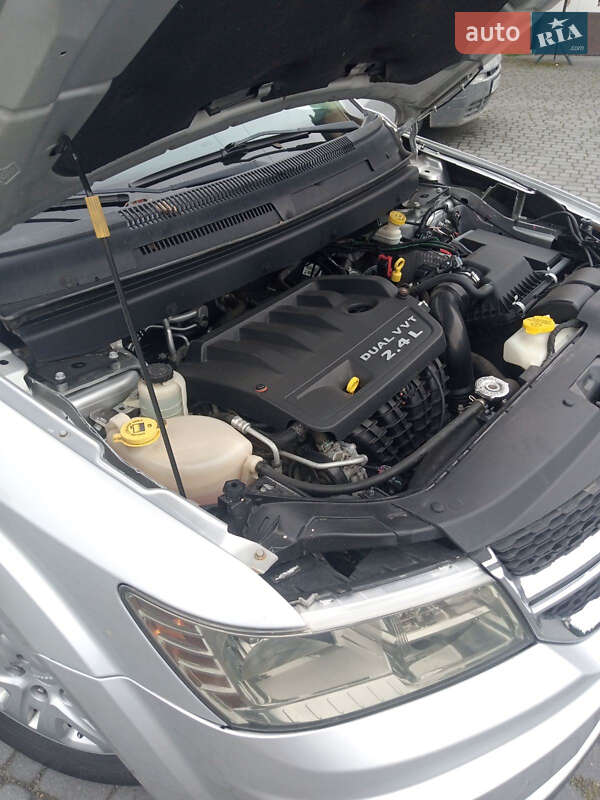 Позашляховик / Кросовер Dodge Journey 2014 в Самборі фото 35 Позашляховик / Кросовер Dodge Journey 2014 в Самборі