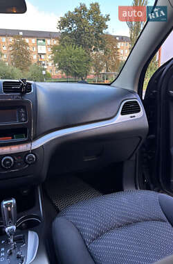 Внедорожник / Кроссовер Dodge Journey 2015 в 