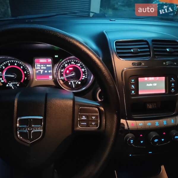 Внедорожник / Кроссовер Dodge Journey 2015 в Львове