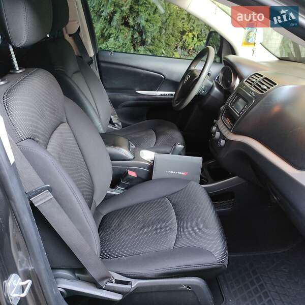 Внедорожник / Кроссовер Dodge Journey 2015 в Львове