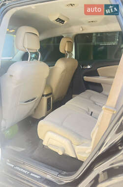 Внедорожник / Кроссовер Dodge Journey 2012 в 
