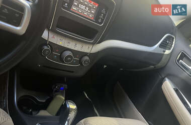 Внедорожник / Кроссовер Dodge Journey 2012 в 