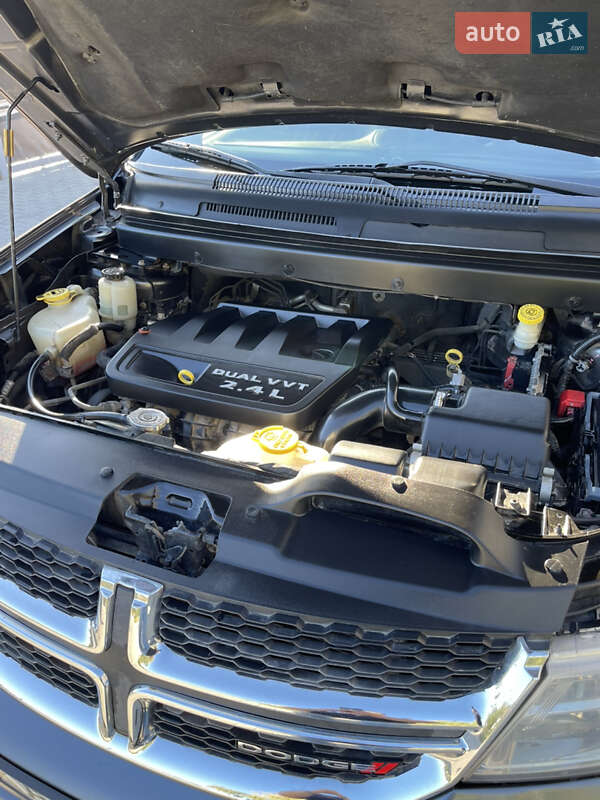 Внедорожник / Кроссовер Dodge Journey 2013 в Ровно