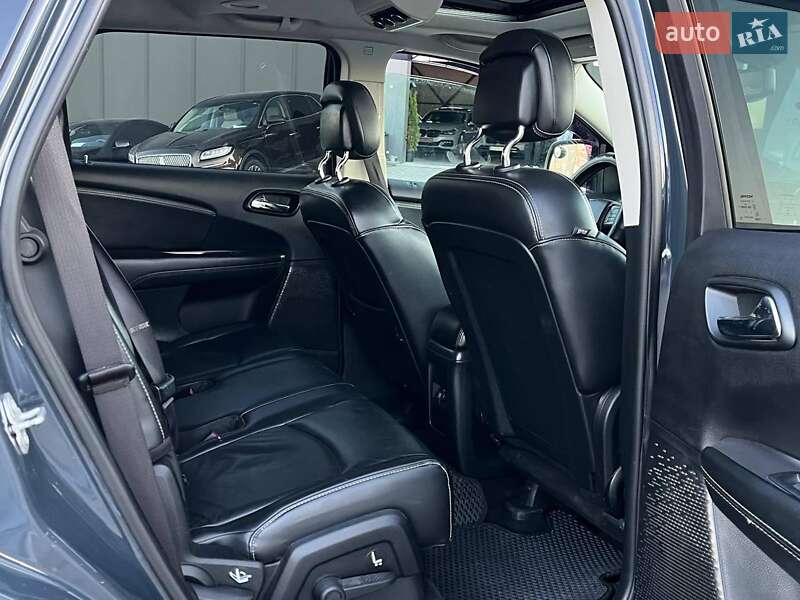 Внедорожник / Кроссовер Dodge Journey 2016 в Львове