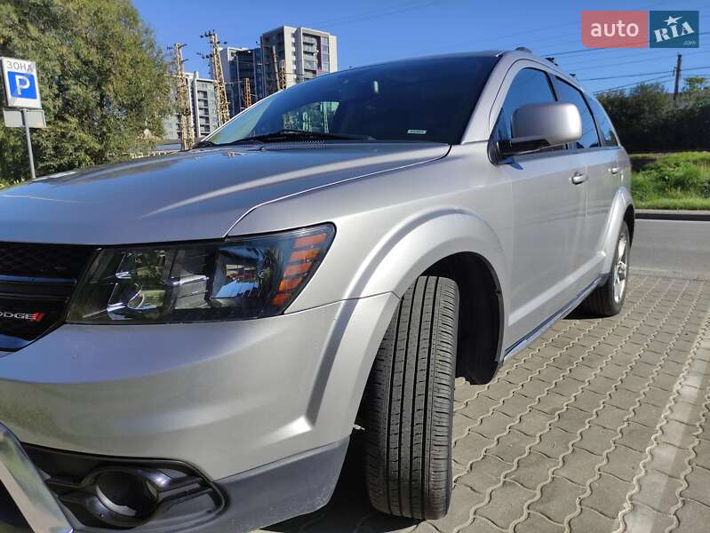 Внедорожник / Кроссовер Dodge Journey 2017 в Львове