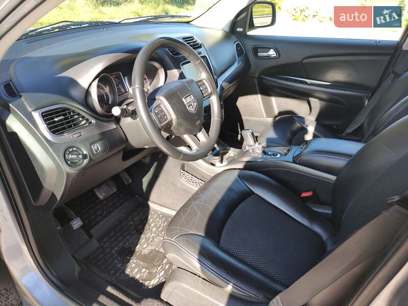 Внедорожник / Кроссовер Dodge Journey 2017 в Львове