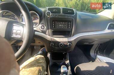 Внедорожник / Кроссовер Dodge Journey 2014 в 