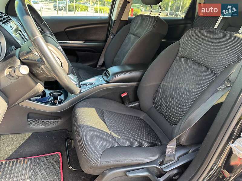 Позашляховик / Кросовер Dodge Journey 2016 в Києві