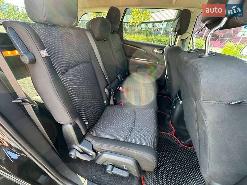 Позашляховик / Кросовер Dodge Journey 2016 в Києві