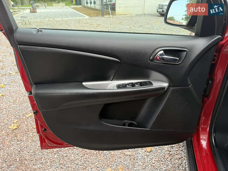 Позашляховик / Кросовер Dodge Journey 2018 в Стрию