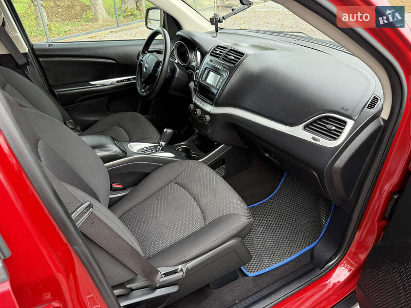 Позашляховик / Кросовер Dodge Journey 2018 в Стрию