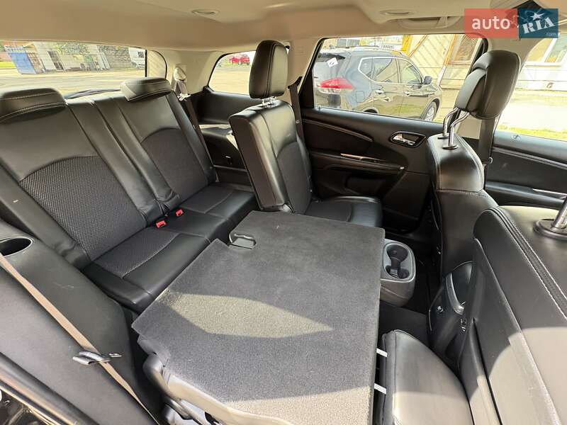 Позашляховик / Кросовер Dodge Journey 2020 в Києві фото 9 Позашляховик / Кросовер Dodge Journey 2020 в Києві