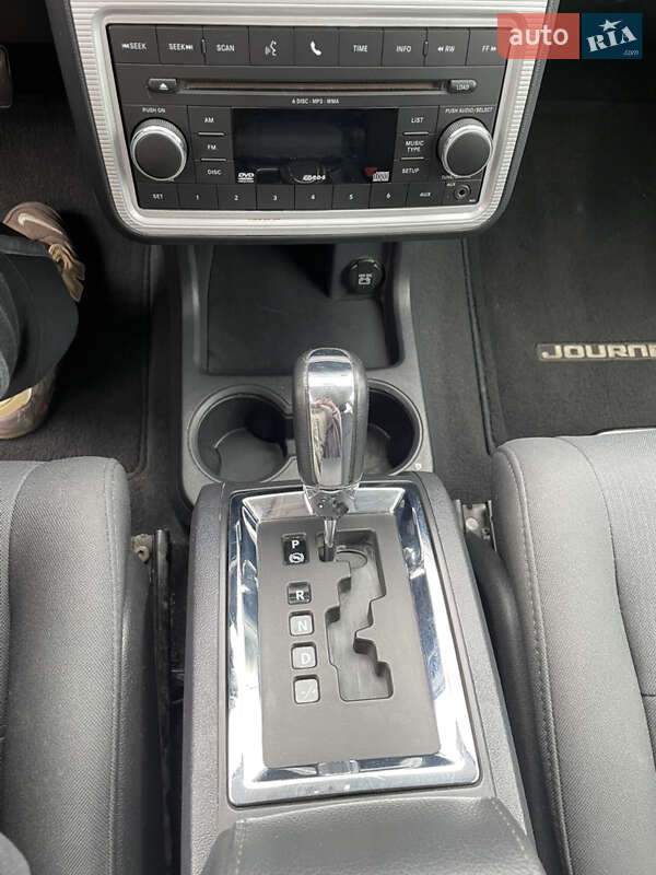 Позашляховик / Кросовер Dodge Journey 2010 в Києві