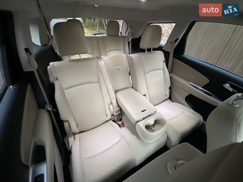 Внедорожник / Кроссовер Dodge Journey 2017 в Киеве фото 10 Внедорожник / Кроссовер Dodge Journey 2017 в Киеве