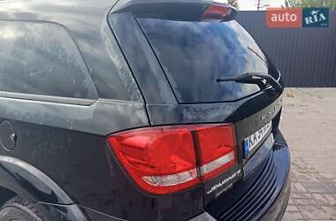 Позашляховик / Кросовер Dodge Journey 2015 в  фото 6 Позашляховик / Кросовер Dodge Journey 2015 в