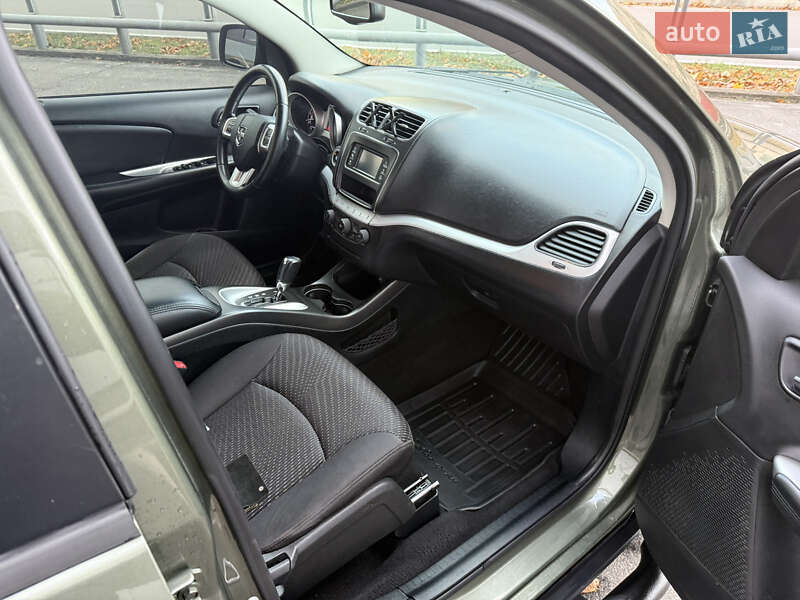 Позашляховик / Кросовер Dodge Journey 2017 в Броварах фото 18 Позашляховик / Кросовер Dodge Journey 2017 в Броварах