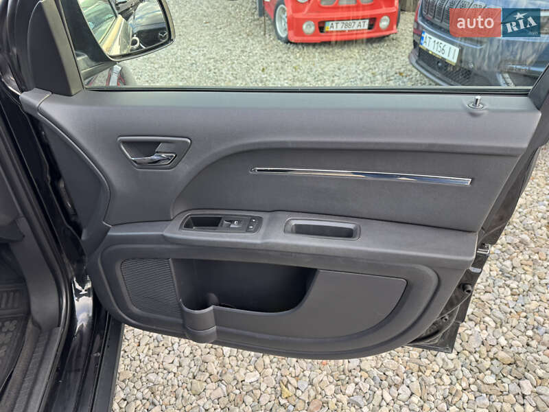 Позашляховик / Кросовер Dodge Journey 2009 в Івано-Франківську