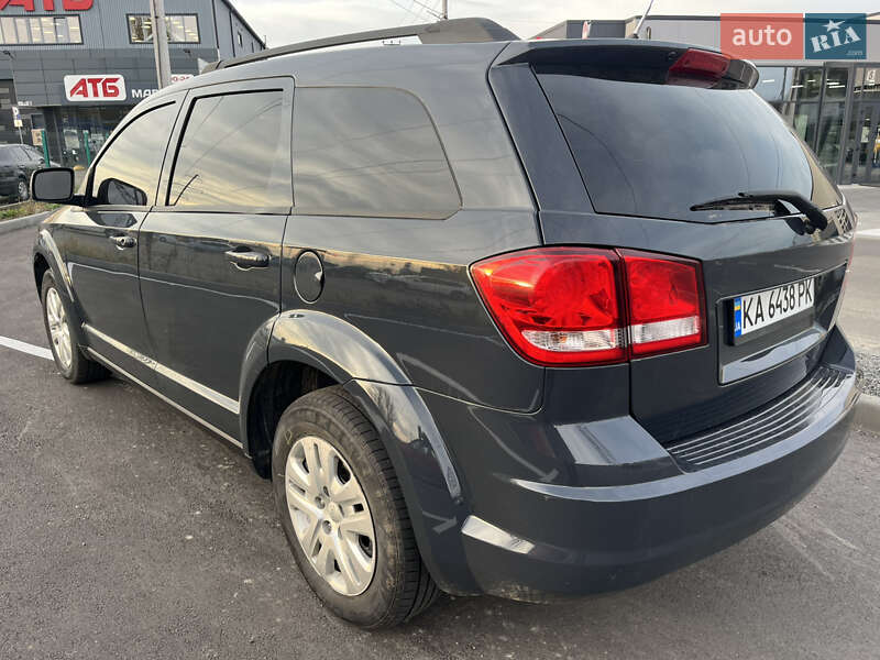 Внедорожник / Кроссовер Dodge Journey 2017 в Вишневом