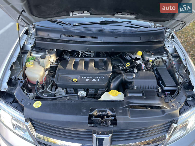 Внедорожник / Кроссовер Dodge Journey 2011 в Запорожье фото 32 Внедорожник / Кроссовер Dodge Journey 2011 в Запорожье