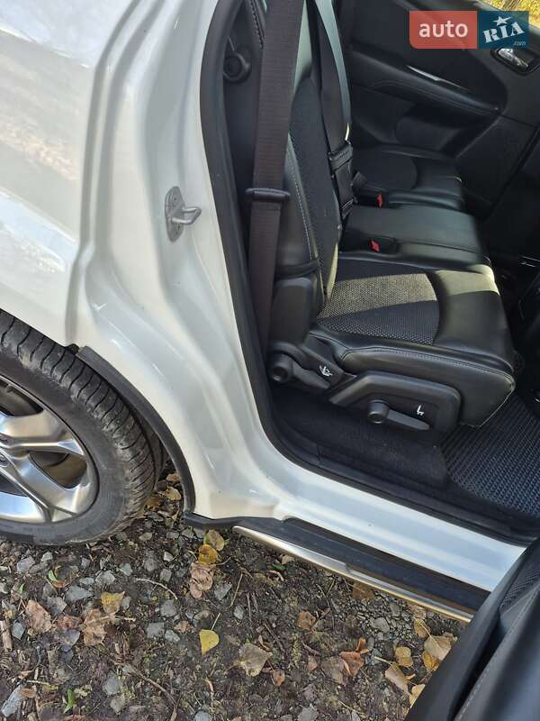 Внедорожник / Кроссовер Dodge Journey 2016 в Ивано-Франковске