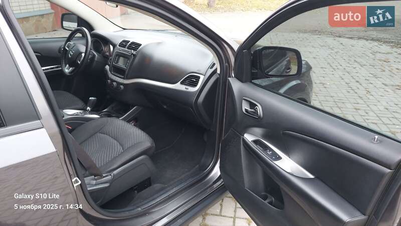 Позашляховик / Кросовер Dodge Journey 2017 в Черкасах фото 13 Позашляховик / Кросовер Dodge Journey 2017 в Черкасах