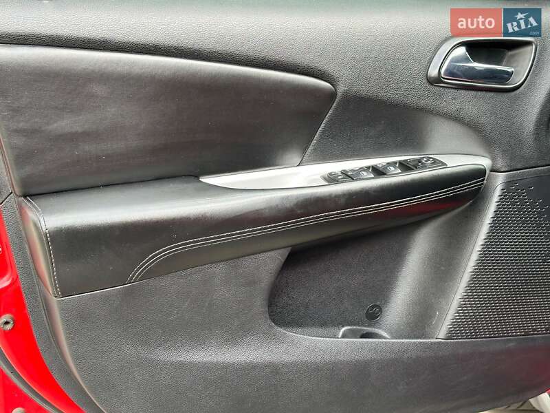 Внедорожник / Кроссовер Dodge Journey 2014 в Одессе фото 10 Внедорожник / Кроссовер Dodge Journey 2014 в Одессе