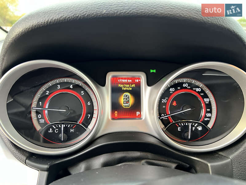 Внедорожник / Кроссовер Dodge Journey 2016 в Львове