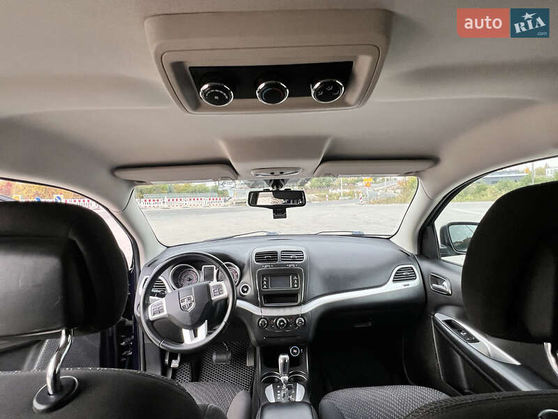 Внедорожник / Кроссовер Dodge Journey 2016 в Львове