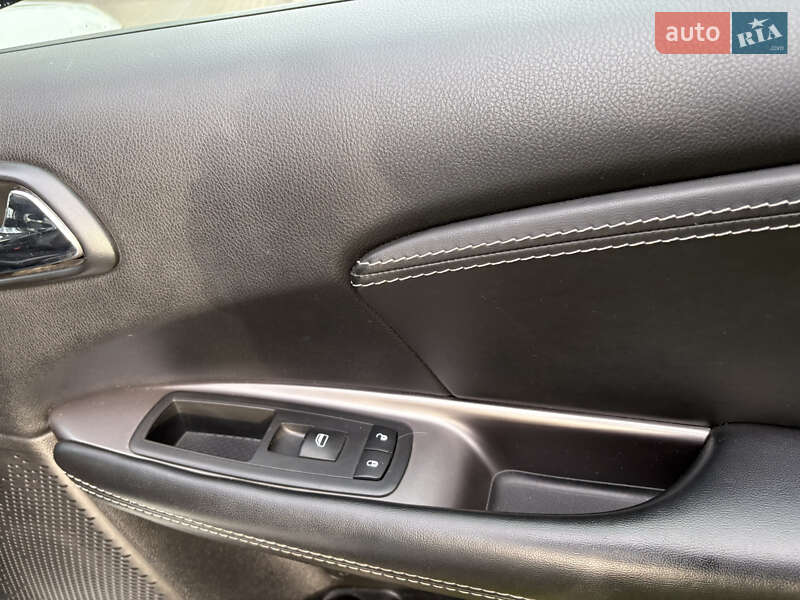 Позашляховик / Кросовер Dodge Journey 2017 в Львові фото 29 Позашляховик / Кросовер Dodge Journey 2017 в Львові