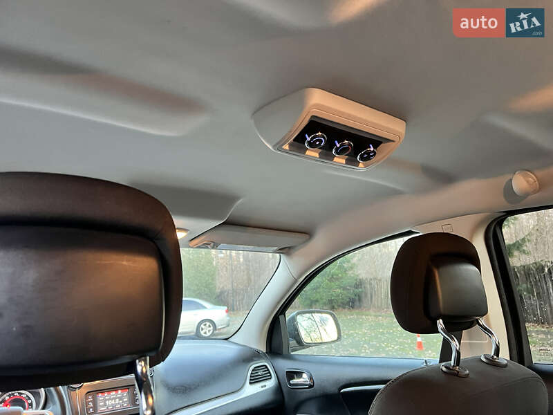 Внедорожник / Кроссовер Dodge Journey 2017 в Львове