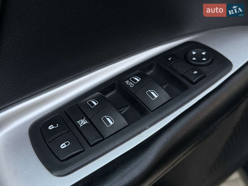 Позашляховик / Кросовер Dodge Journey 2016 в Житомирі фото 10 Позашляховик / Кросовер Dodge Journey 2016 в Житомирі