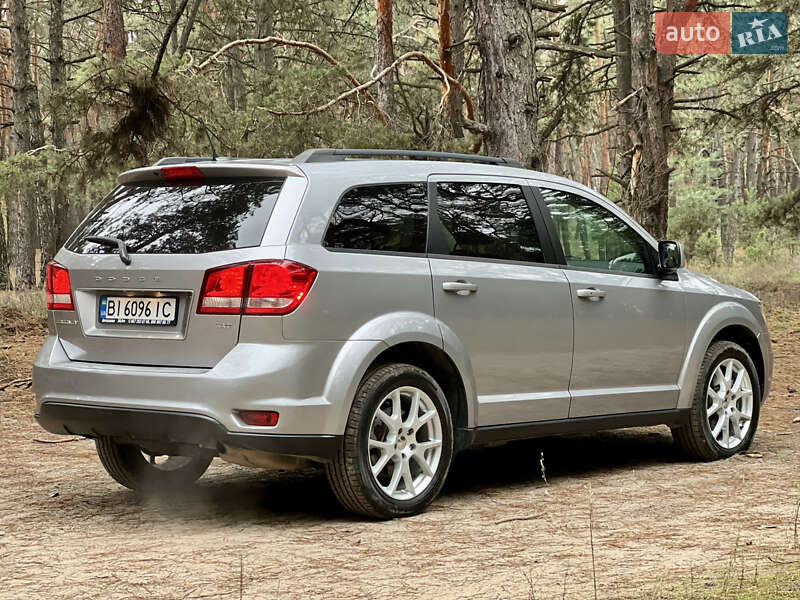 Позашляховик / Кросовер Dodge Journey 2014 в Горішніх Плавнях