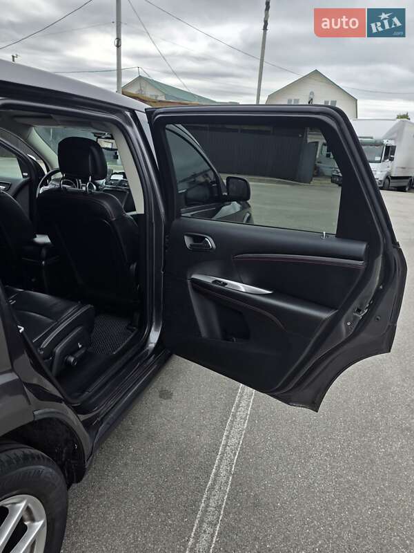 Внедорожник / Кроссовер Dodge Journey 2015 в Броварах