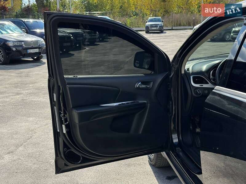 Внедорожник / Кроссовер Dodge Journey 2016 в Каменец-Подольском