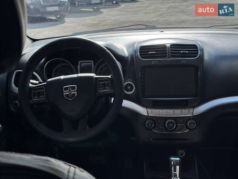 Внедорожник / Кроссовер Dodge Journey 2016 в Каменец-Подольском