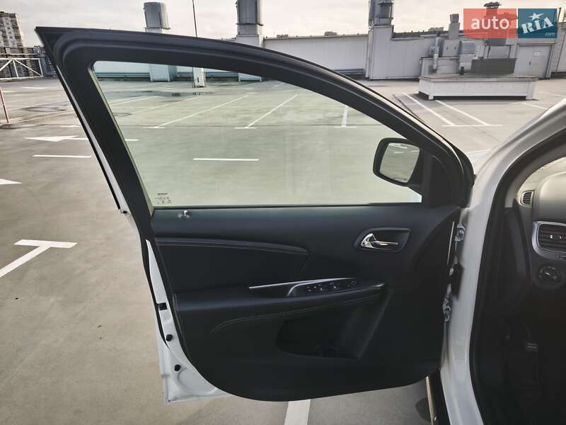 Позашляховик / Кросовер Dodge Journey 2018 в Києві