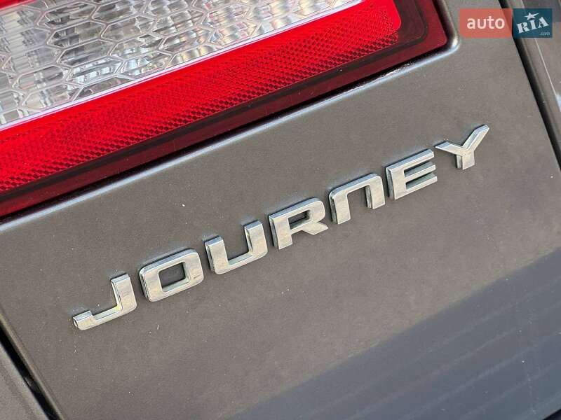 Позашляховик / Кросовер Dodge Journey 2012 в Охтирці