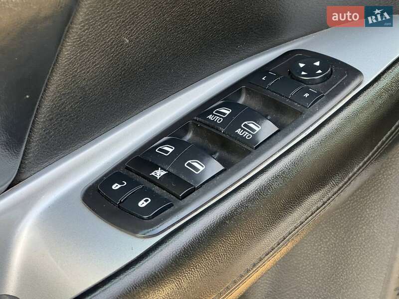 Позашляховик / Кросовер Dodge Journey 2012 в Охтирці