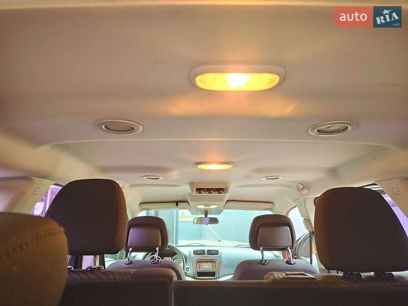 Внедорожник / Кроссовер Dodge Journey 2012 в Житомире фото 15 Внедорожник / Кроссовер Dodge Journey 2012 в Житомире