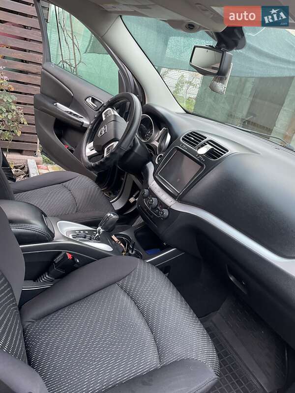 Позашляховик / Кросовер Dodge Journey 2013 в Полтаві