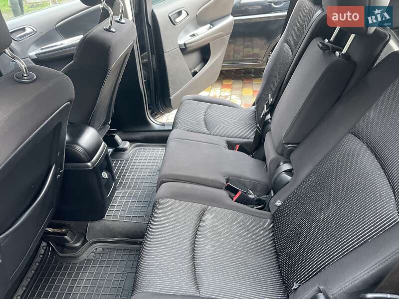 Позашляховик / Кросовер Dodge Journey 2013 в Полтаві