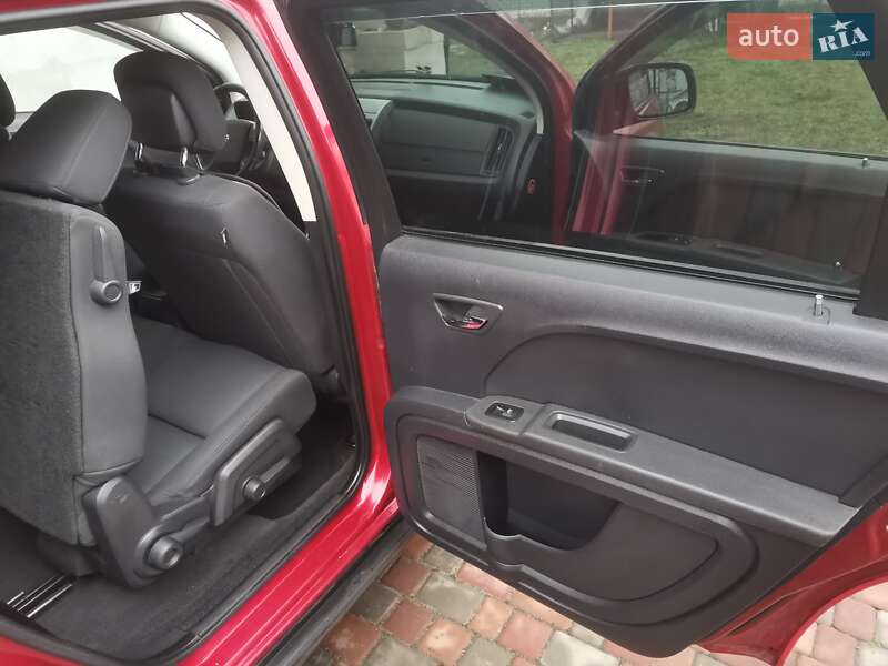 Внедорожник / Кроссовер Dodge Journey 2010 в Черкассах фото 26 Внедорожник / Кроссовер Dodge Journey 2010 в Черкассах